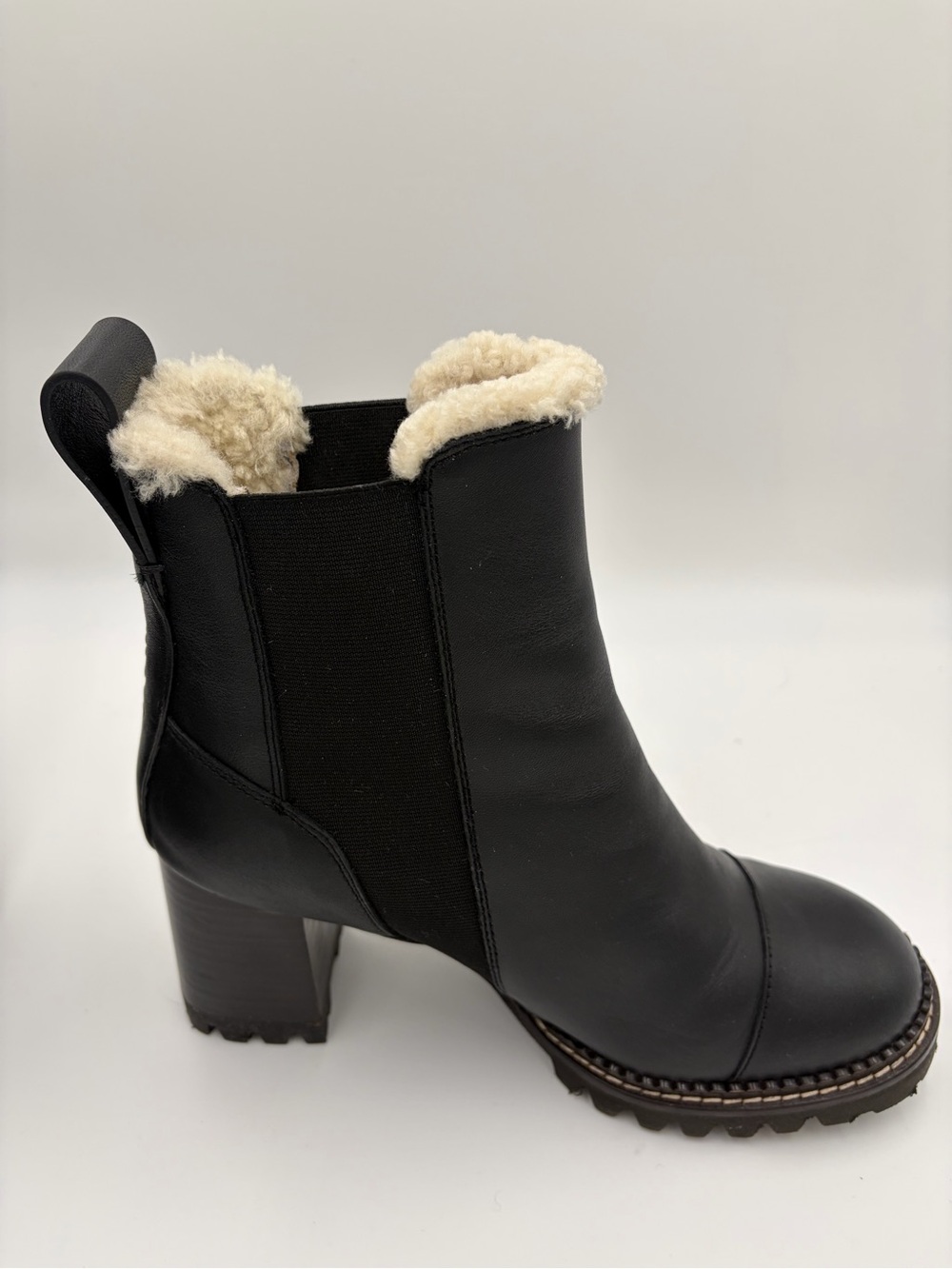 See By Chloé Shearling Lined Leather Chelsea Heeled Boot 38.5 like new - Picture 6 of 13